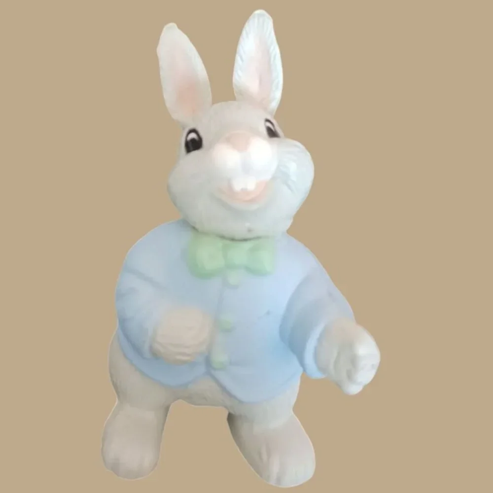 Vtg mini Easter Bunnies Figurines & Decorations Set 10pcs  Pastel Colors